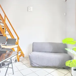 https://joli-studio-30m2-mezzanine-au-coeur-de-martigues.fr-provencehotel.com