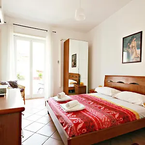 Bed & Breakfast Scalini Di Trastevere, Rom